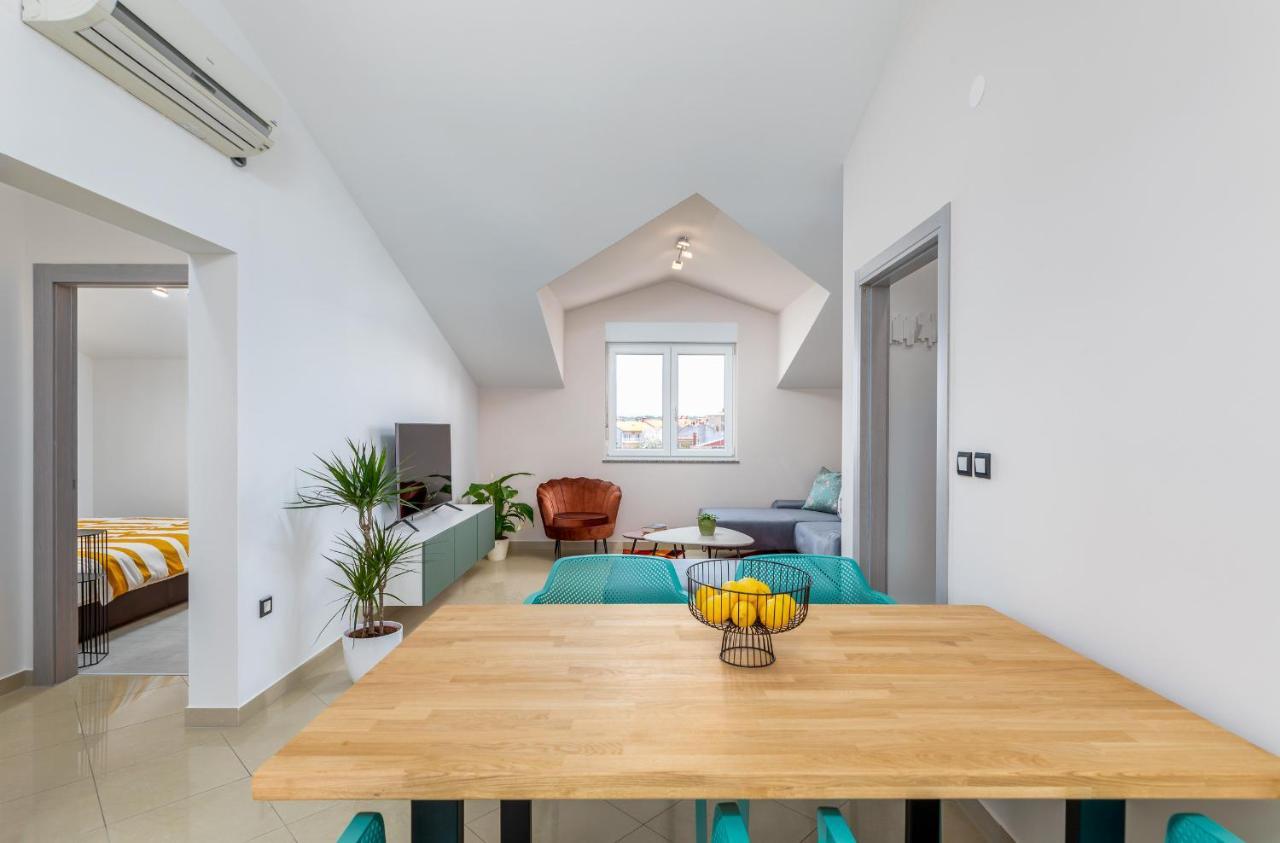 Apartment Vito With Sea View Fazana Bagian luar foto
