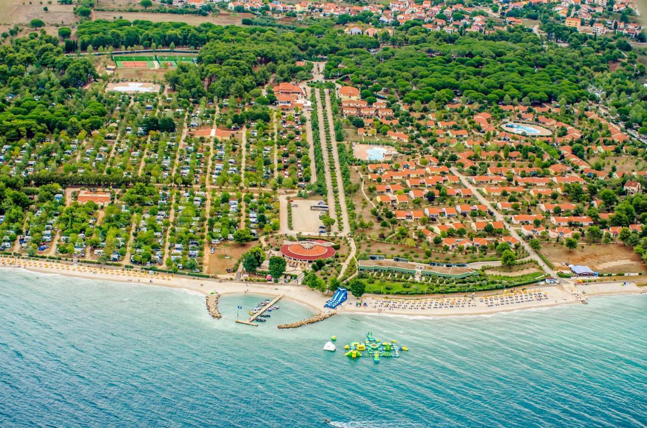 Apartment Vito With Sea View Fazana Bagian luar foto